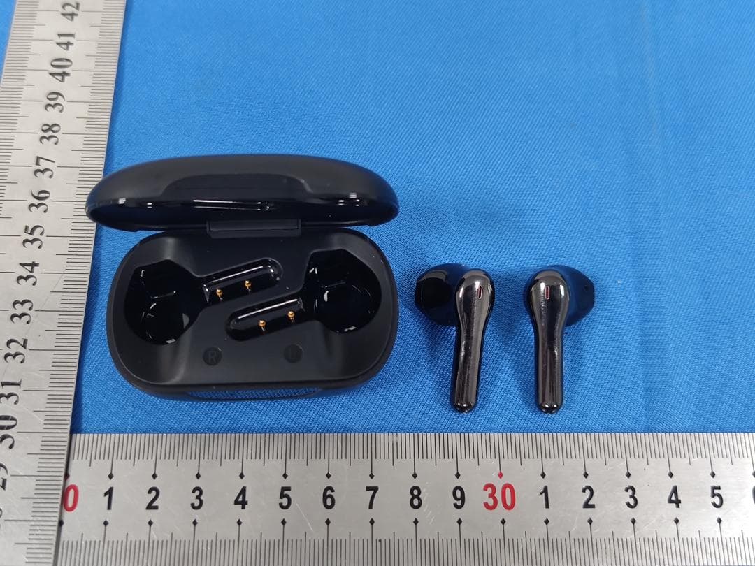 True Wireless Earbuds - FCC ID 2ALNA-BTH96 - Shenzhen Thousandshores Technology Co., Ltd. (4)
