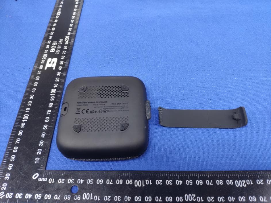 PORTABLE WIRELESS SPEAKER - FCC ID 2ALNA-BTS10 - Shenzhen Thousandshores Technology Co., Ltd. (3)