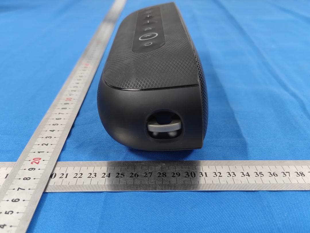 Portable Wireless Speaker - FCC ID 2ALNA-BTS35 - Shenzhen Thousandshores Technology Co., Ltd. (4)