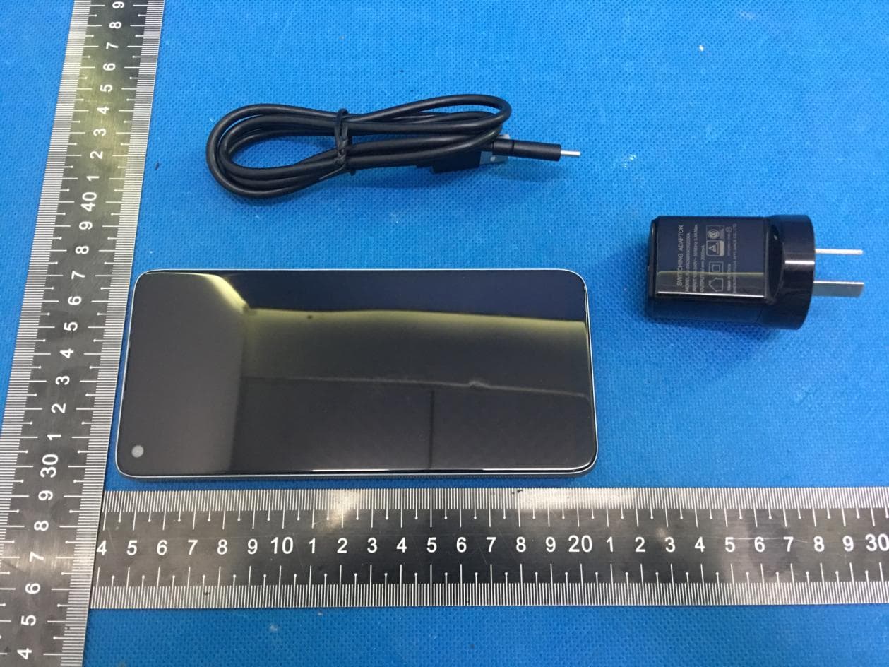 Smart Phone - FCC ID 2ALP3F1 - INDUSTRIA FUEGUINA DE RELOJERIA ELECTRONICA SA