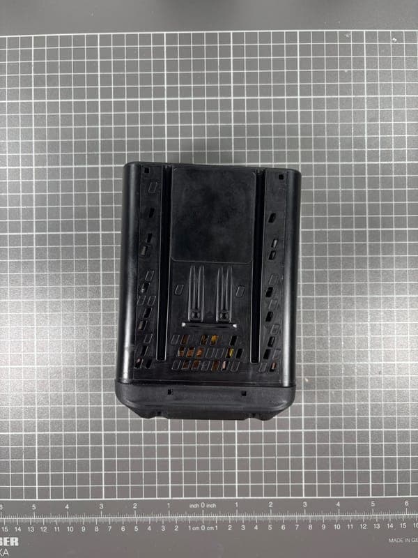 Battery pack with radio interface - FCC ID 2ALP8AP4 - Andreas Stihl AG & Co. KG (2)
