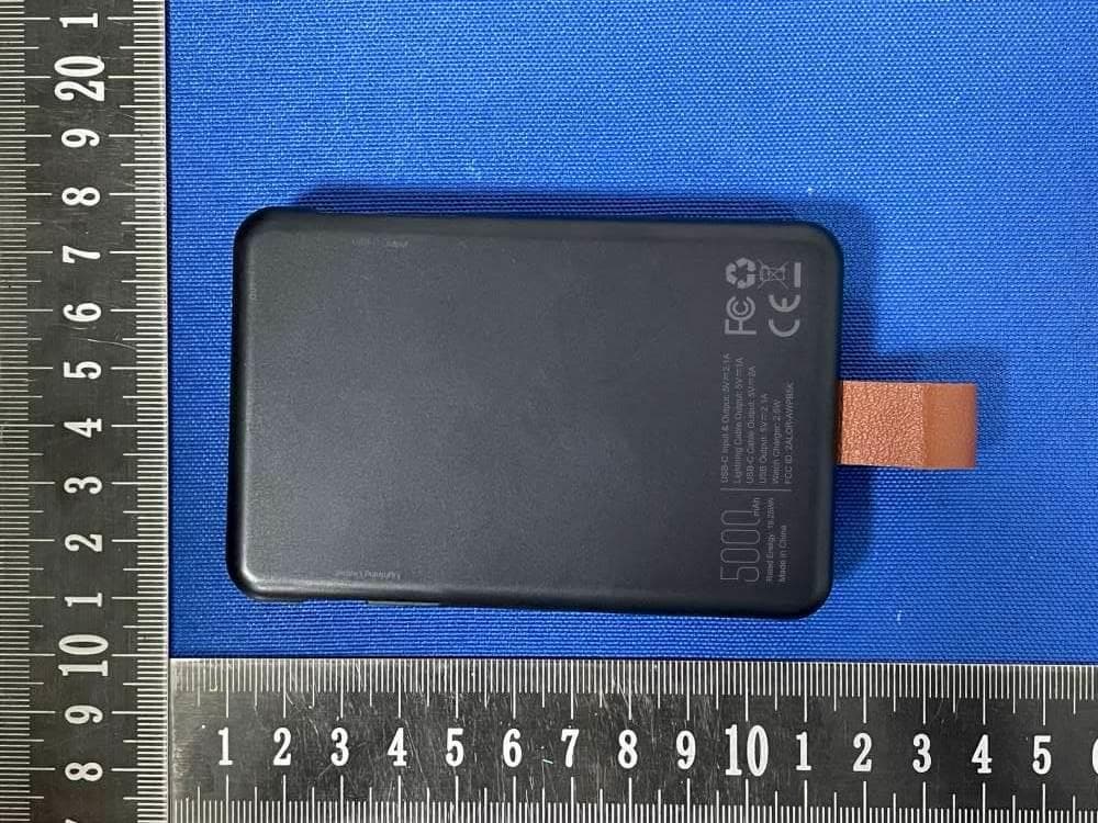5K Type C & Lightning Portable Power Bank Keychain - FCC ID 2ALQR-AWPB5K - NLU Products, LLC dba BGZ brands (3)