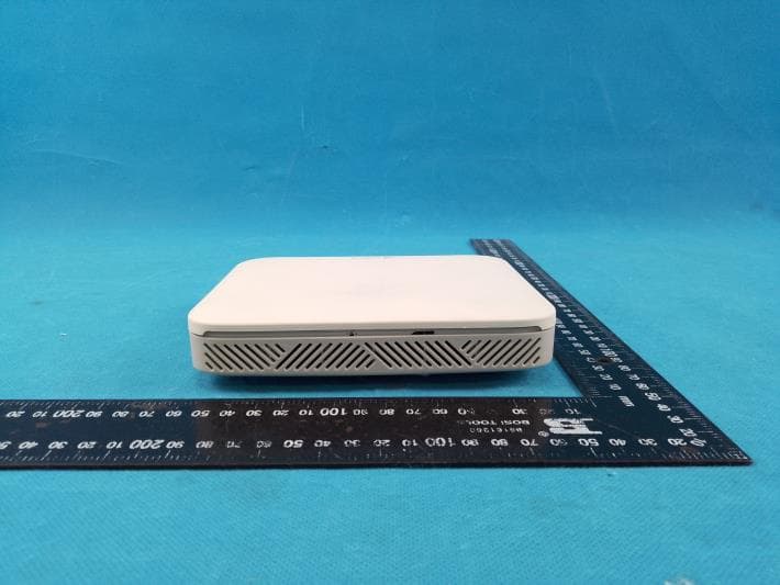 Kaiterra Sensedge Mini Air Quality Monitor - FCC ID 2ALV5-SE-200PB - Origins Technology Limited (4)