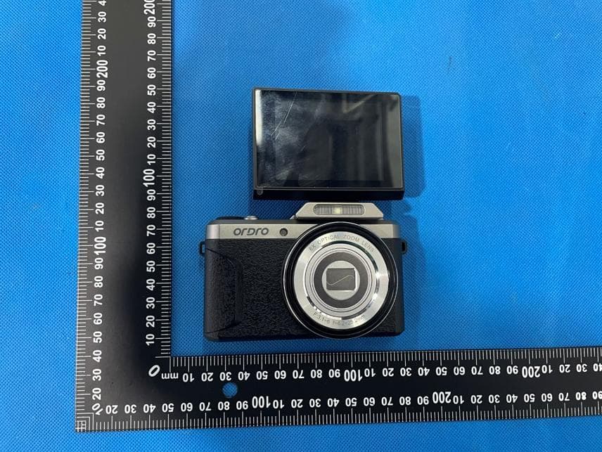 Digital Camera - FCC ID 2ALYUD27 - Shenzhen PA. Times Technology Co., Ltd (5)