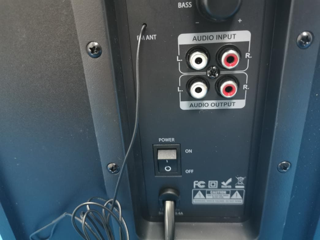 2.1 Computer Multimedia Speaker - FCC ID 2ALZL-AA2400 - Goldwood Sound, Inc. (5)