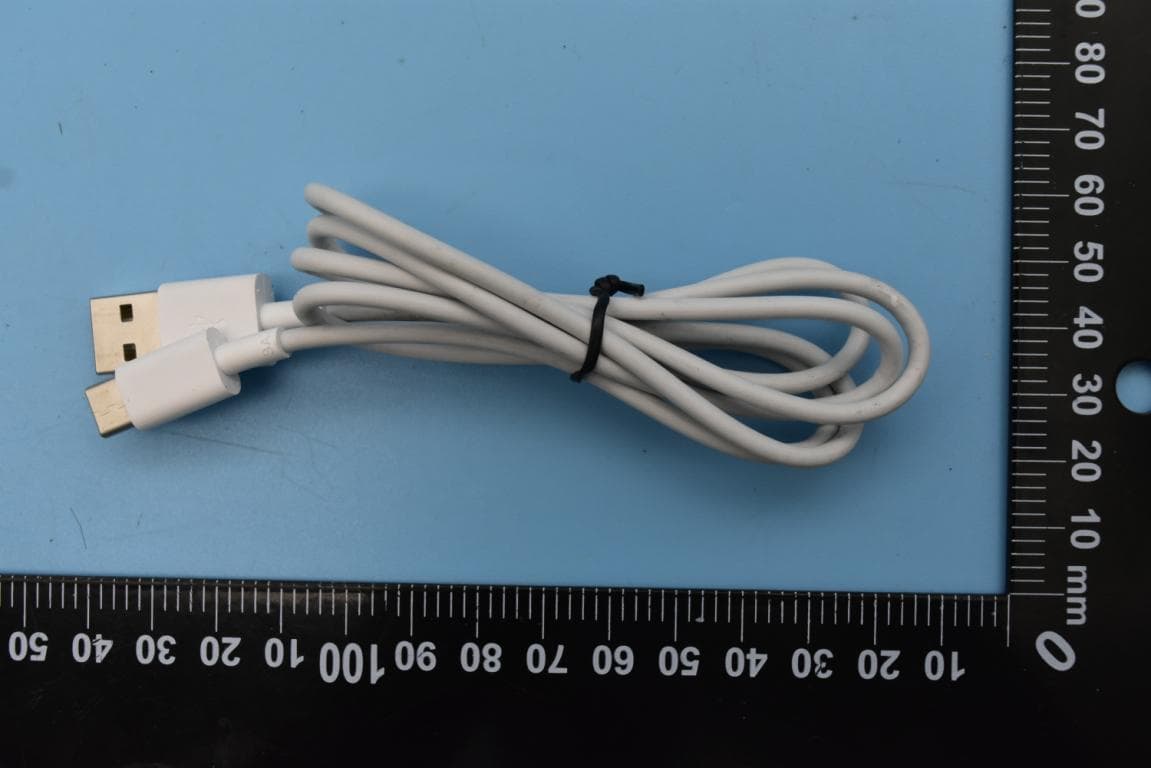 Smart phone with GSM, WCDMA, LTE, WiFi and Bluetooth - FCC ID 2AM86VHEM-E04 - Wiko SAS (5)
