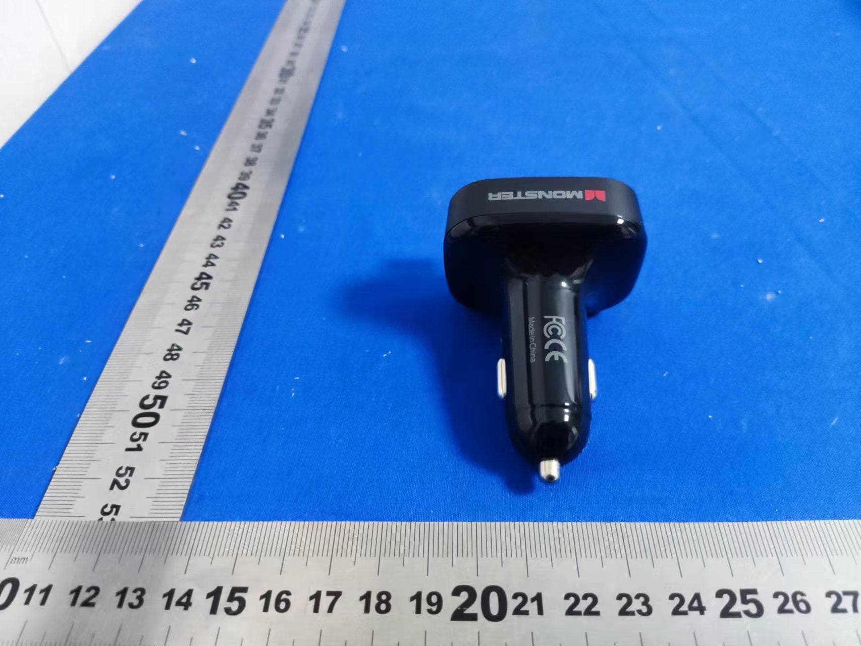Car FM Transmitter - FCC ID 2AM87AV-83 - INTRO UNION ELECTRONICS CO, LIMITED (2)