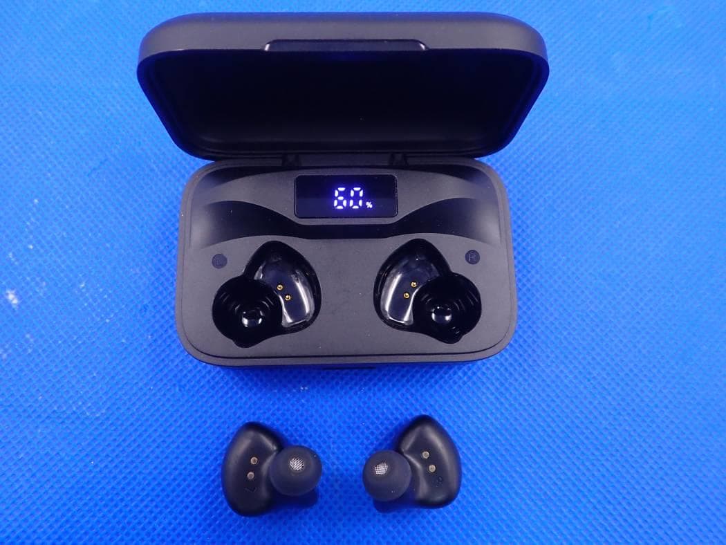TWS EARBUDS - FCC ID 2AMBAS15S - Dongguan Pinmi Electronic Technology Co., Ltd. (2)