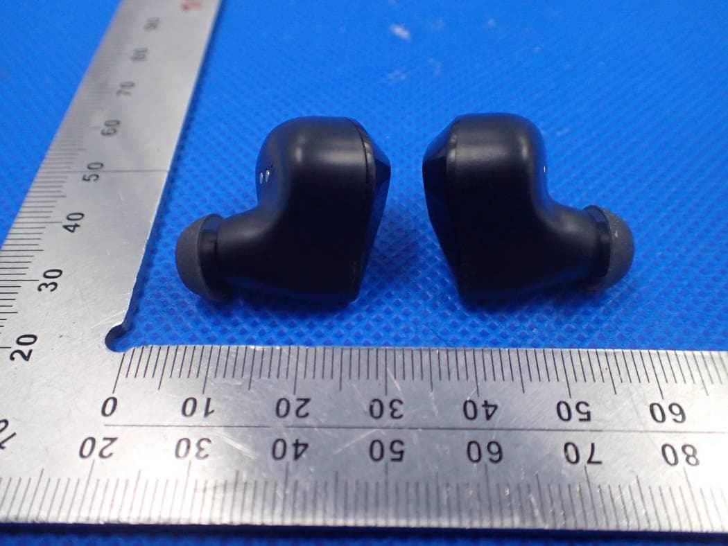 TWS EARBUDS - FCC ID 2AMBAS15S - Dongguan Pinmi Electronic Technology Co., Ltd. (5)