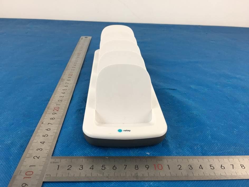 Multi-unit Wireless Charger - FCC ID 2AMBHRW1702 - Relay, Inc. (3)