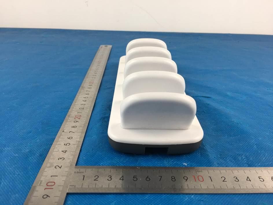Multi-unit Wireless Charger - FCC ID 2AMBHRW1702 - Relay, Inc. (2)
