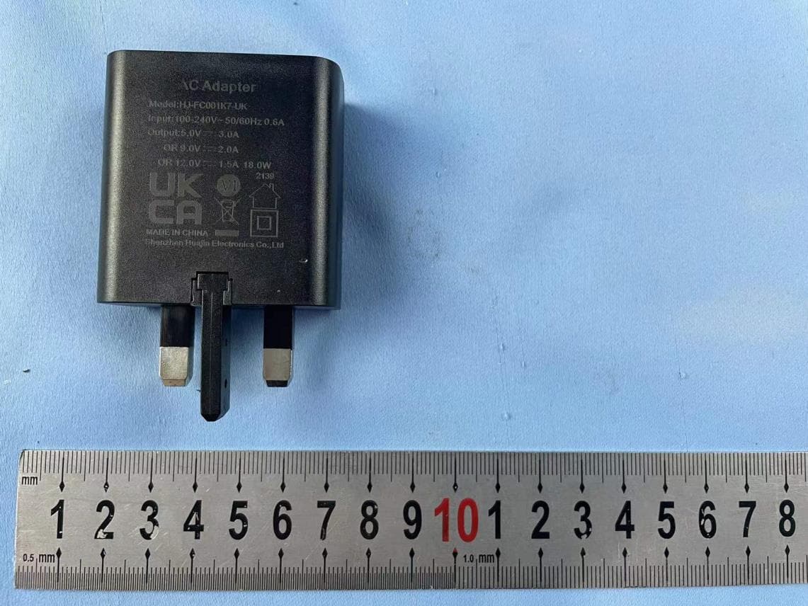Rugged Handheld Device - FCC ID 2AMBZ-CE1-16-4G-11 - Credence ID LLC (2)