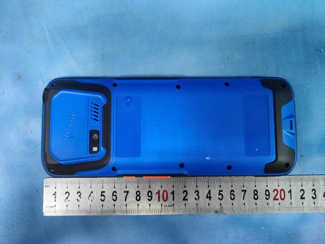 Rugged Handheld Device - FCC ID 2AMBZ-CT3-16-4G-011 - Credence ID LLC