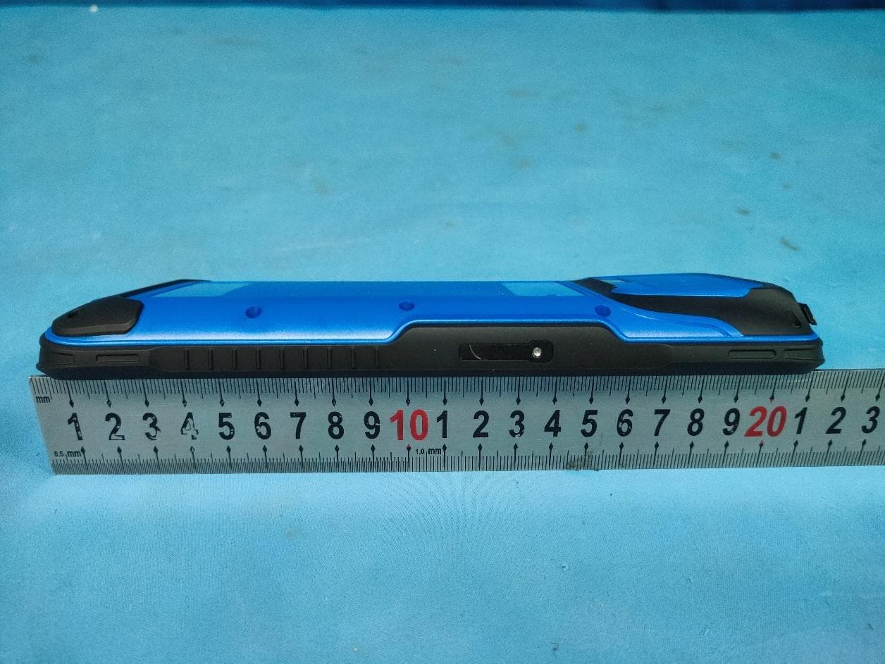 Rugged Handheld Device - FCC ID 2AMBZ-CT3-16-4G-011 - Credence ID LLC (3)