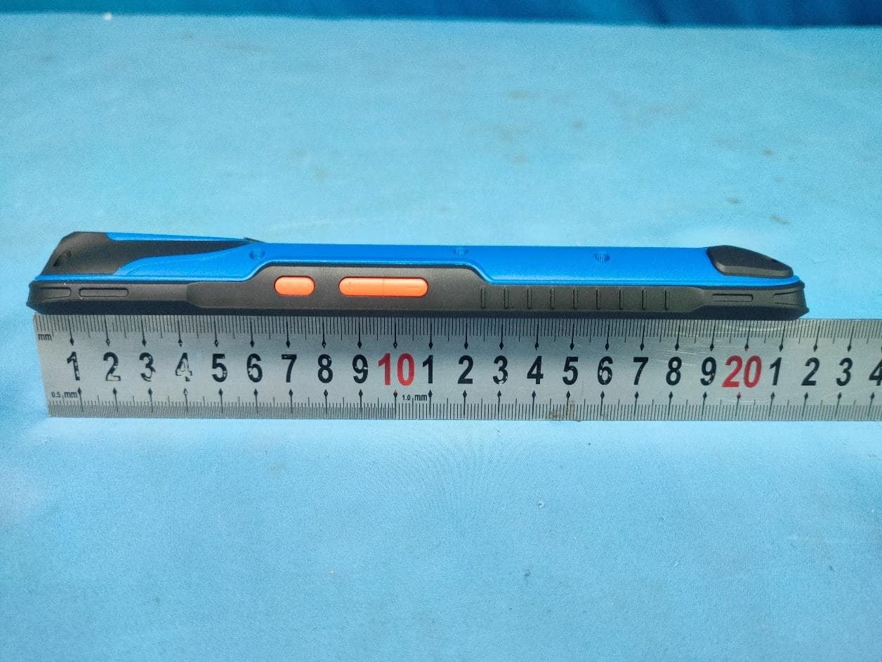 Rugged Handheld Device - FCC ID 2AMBZ-CT3-16-4G-011 - Credence ID LLC (4)