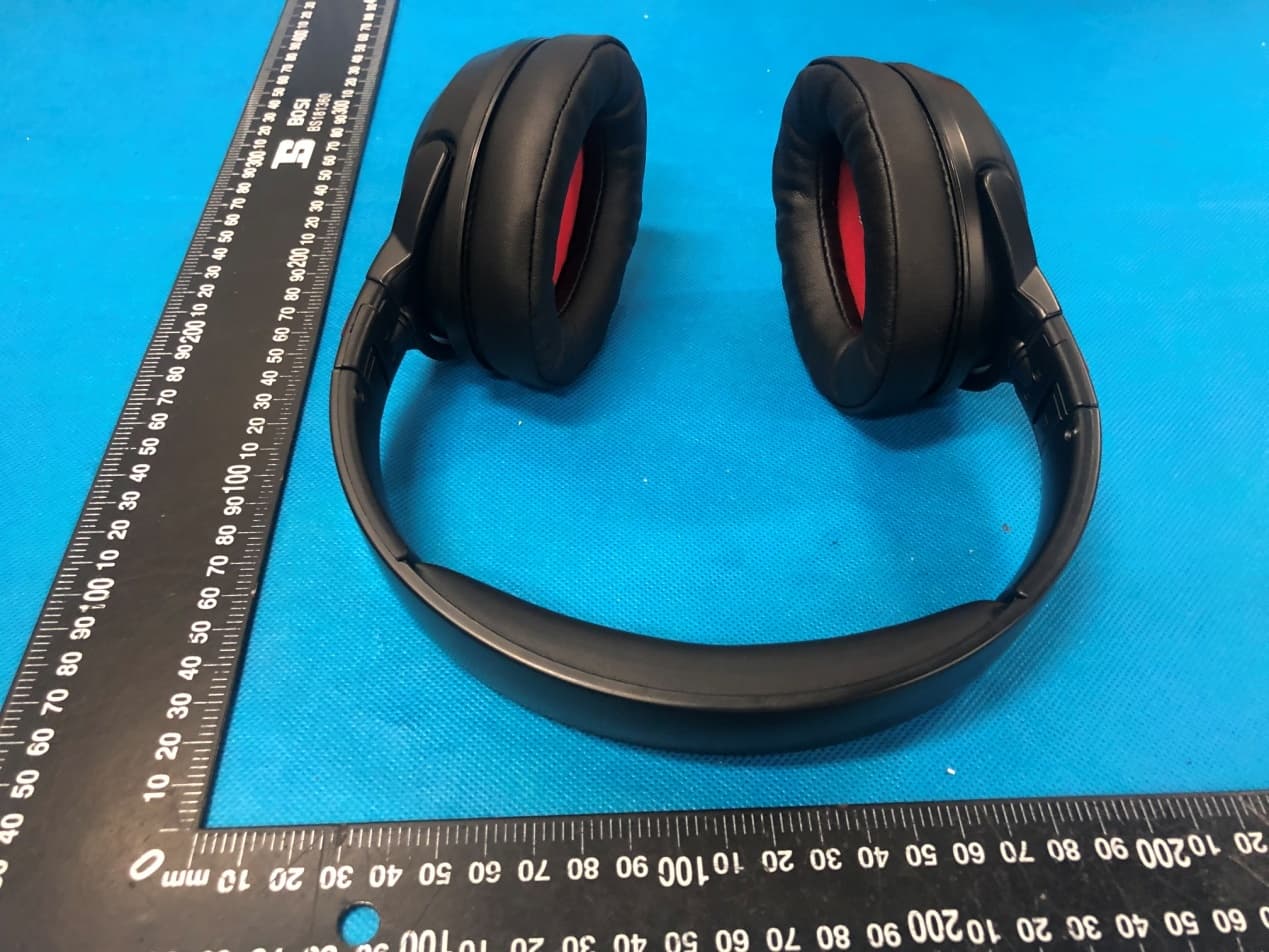 Bluetooth Headphone - FCC ID 2AMC6-ARC1ANC - Aiwa Corporation (4)