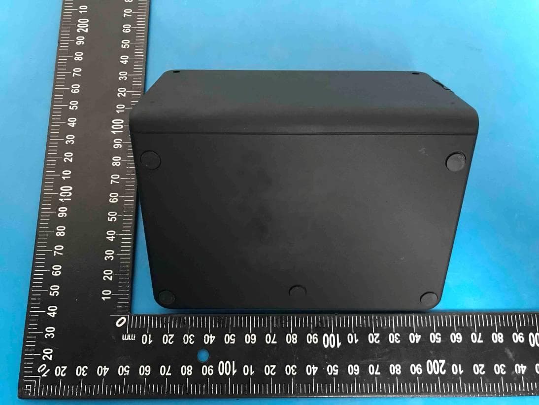 10W Alarm clock with Wireless charger - FCC ID 2AMD8WC-056B - Shenzhen Ground Enterprises Co., Ltd