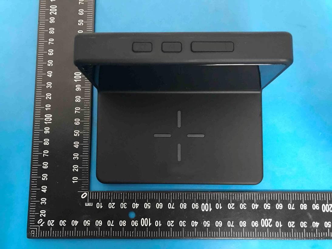 10W Alarm clock with Wireless charger - FCC ID 2AMD8WC-056B - Shenzhen Ground Enterprises Co., Ltd (2)
