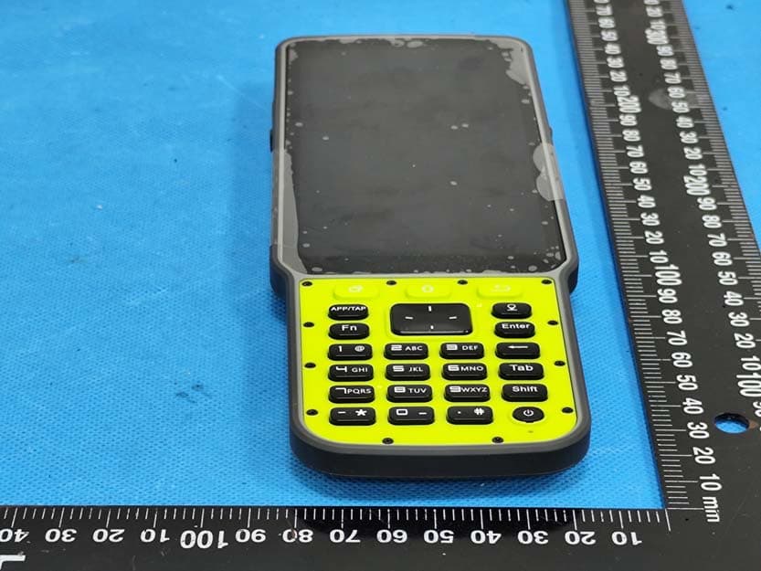 Tersus TC80 Controller - FCC ID 2AMDJ-TC80 - Tersus GNSS Inc. (3)