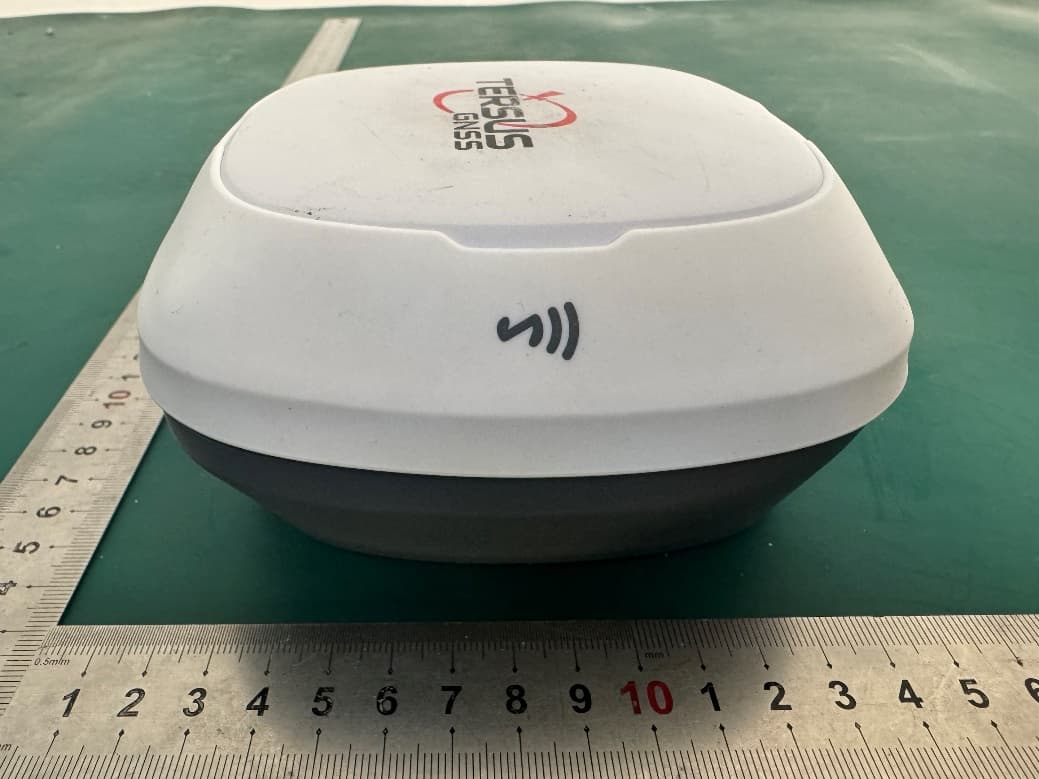 GNSS Receiver - FCC ID 2AMDJ-TS21 - Tersus GNSS Inc. (4)