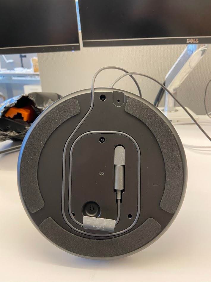 Nova Series Model N with Wireless Charging Desktop Base - FCC ID 2AMDTWCDB - Humanscale Corporation (2)