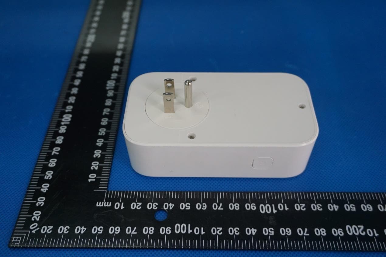 Ubibot Smart Plug - FCC ID 2AMFC-SP1 - Dalian Cloud Force Technologies Co., Ltd. (5)