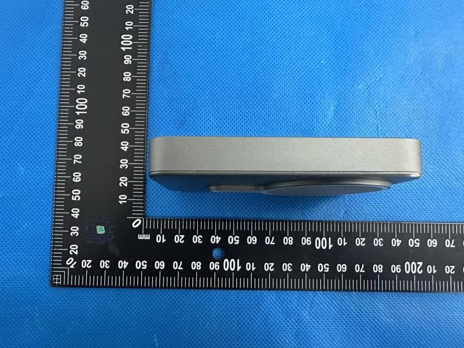 WIRELESS CHARGING MAGNETIC BATTERY - FCC ID 2AMG5-STG-7076-KB - JLR Gear (5)