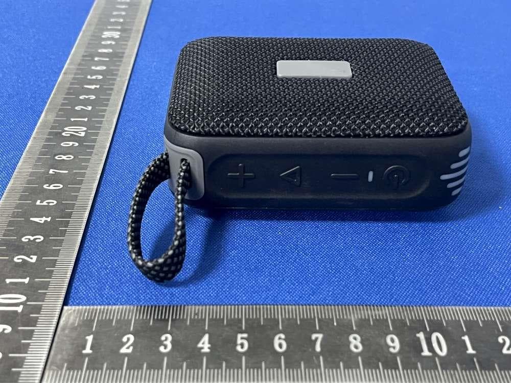 Wireless speaker - FCC ID 2AMG5-STG-7232-KB - JLR Gear (4)