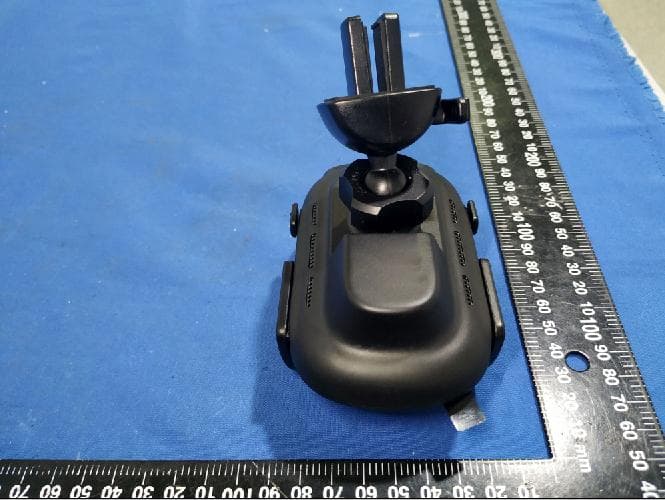 AUTO-LOCK WIRELESS CAR CHARGER MOUNT - FCC ID 2AMH2-CA166A - MPOW TECHNOLOGY CO., LIMITED (5)