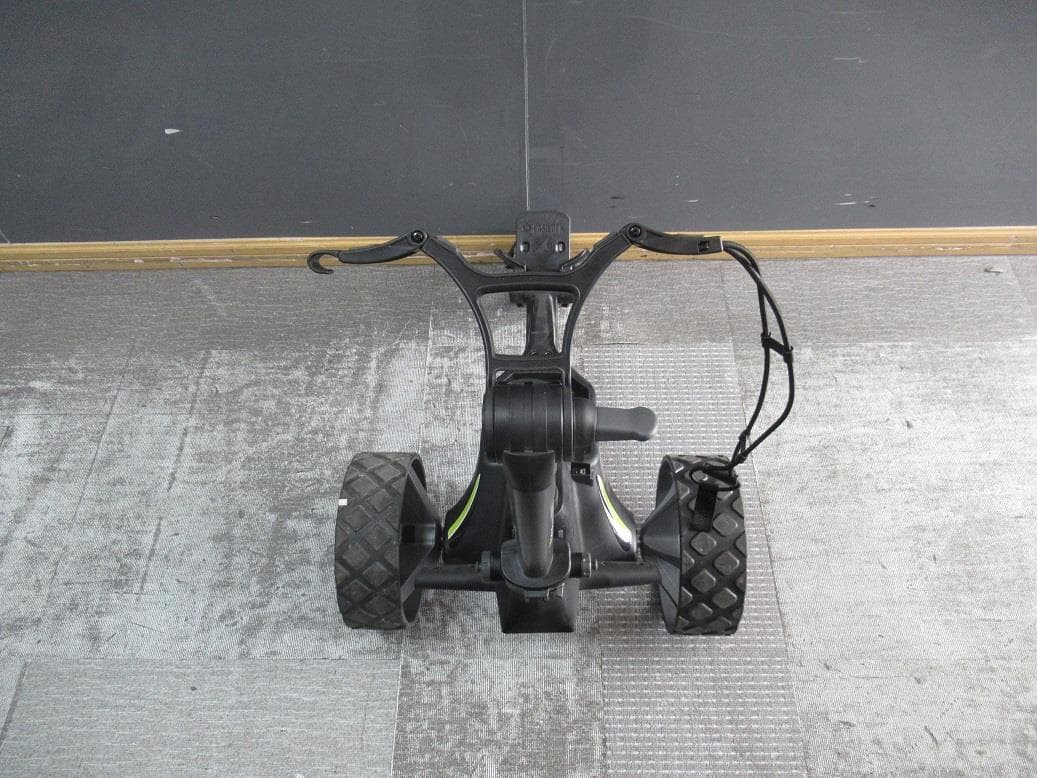 Golf Trolley - FCC ID 2AMH4M3GPS - Motocaddy Ltd.