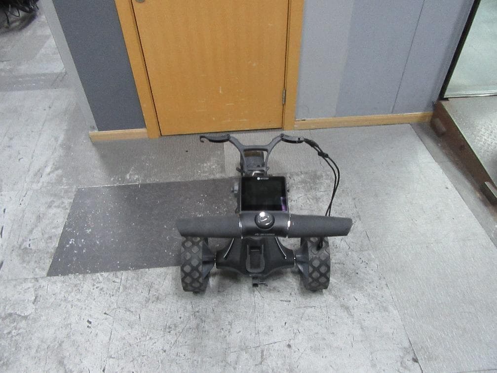 Golf Trolley - FCC ID 2AMH4M7GPS - Motocaddy Ltd. (2)