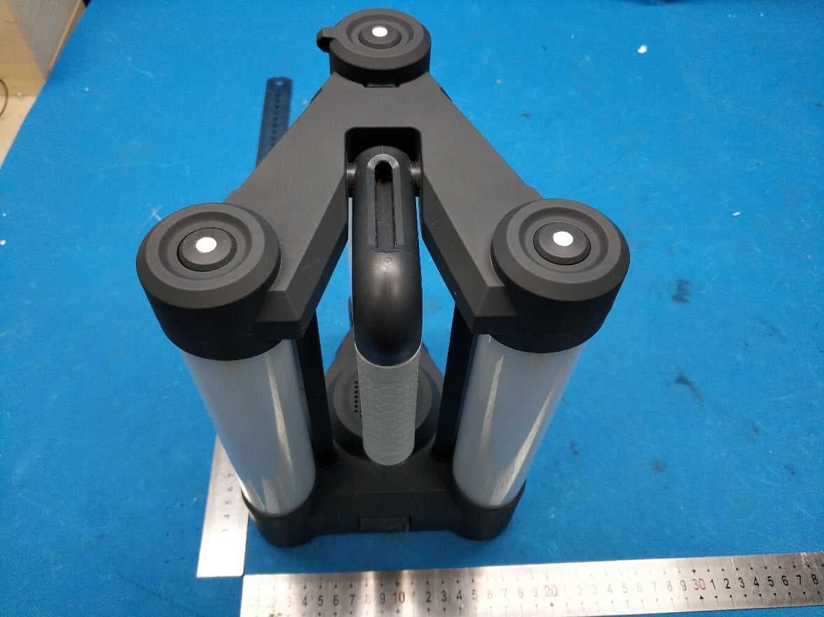 Swiss Tech Kernstuck Bluetooth Speaker Lantern - FCC ID 2AMI2-30798 - Hangzhou Great Star Industrial Co., Ltd. (4)