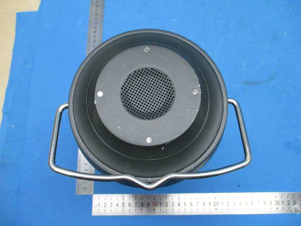 Swiss Tech Hangen Classic Inspired LED Lantern with Bluetooth Speaker - FCC ID 2AMI2-30800 - Hangzhou Great Star Industrial Co., Ltd. (4)