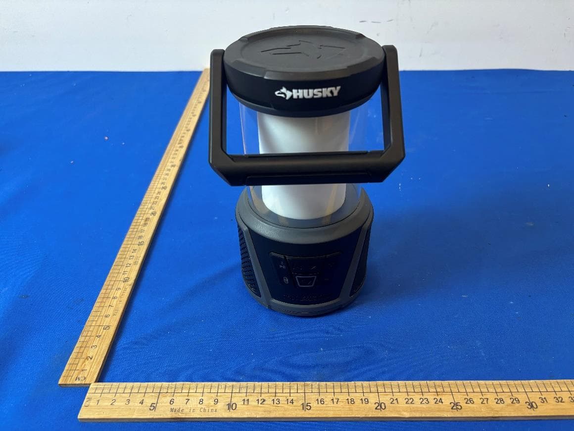 HUSKY 1500 Lumen Compact Lantern with Bluetooth Speaker - FCC ID 2AMI2-92125 - Hangzhou Great Star Industrial Co., Ltd. (2)