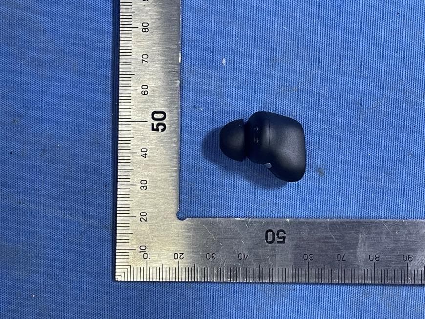 Wireless Earphones - FCC ID 2AMIN-TWSEJ01ZM - Zimi Corporation (3)