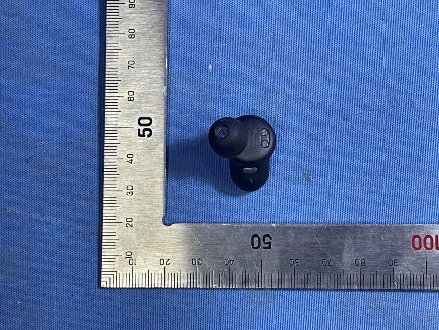 Wireless Earphones - FCC ID 2AMIN-TWSEJ01ZM - Zimi Corporation (2)