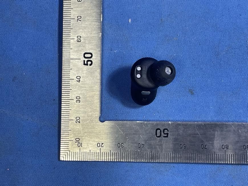 Wireless Earphones - FCC ID 2AMIN-TWSEJ01ZM - Zimi Corporation (5)