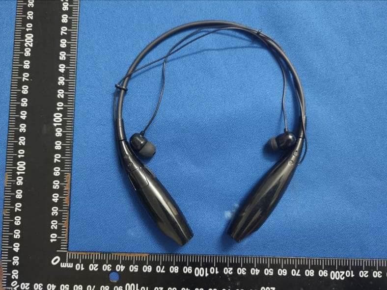 Wireless Bluetooth Headphones - FCC ID 2AML6BB106B - KINGRAY ELECTRONICS Co., LTD (2)