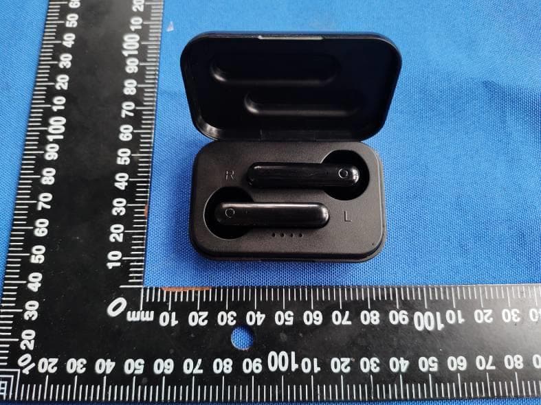 Wireless earbuds - FCC ID 2AML6KR315 - KINGRAY ELECTRONICS Co., LTD (4)
