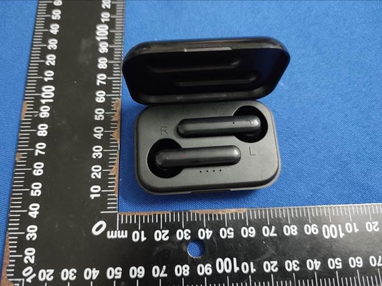 Wireless earbuds - FCC ID 2AML6KR315B - KINGRAY ELECTRONICS Co., LTD (2)