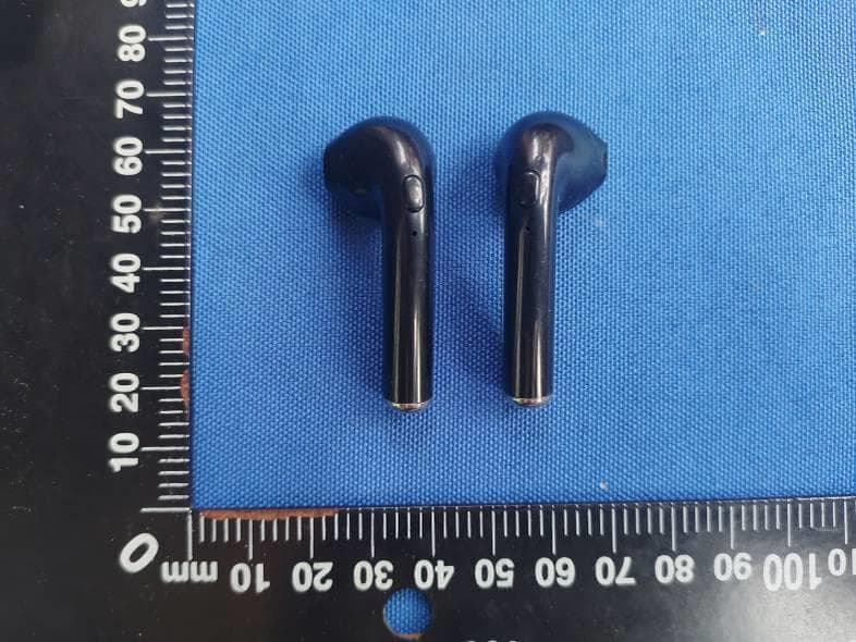 True wireless earbuds - FCC ID 2AML6KR316 - KINGRAY ELECTRONICS Co., LTD (2)