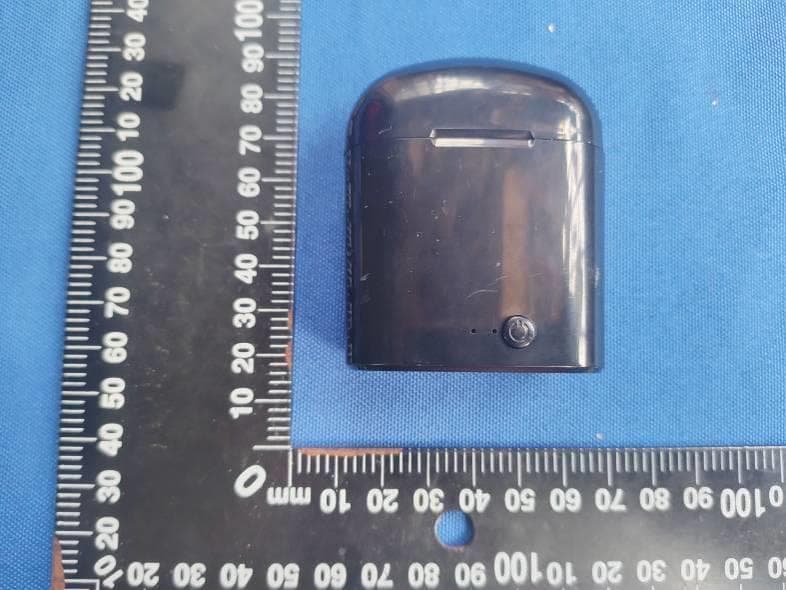 True wireless earbuds - FCC ID 2AML6KR316 - KINGRAY ELECTRONICS Co., LTD (5)