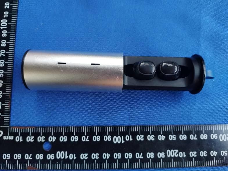 Wireless earbuds - FCC ID 2AML6KR319 - KINGRAY ELECTRONICS Co., LTD (4)
