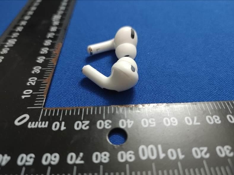 Bluetooth earbuds - FCC ID 2AML6KR320 - KINGRAY ELECTRONICS Co., LTD (4)