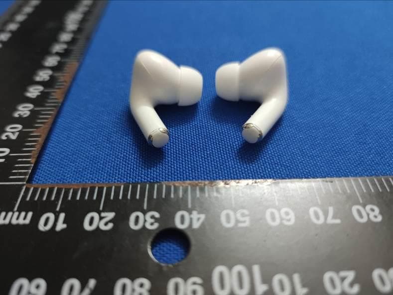 Bluetooth earbuds - FCC ID 2AML6KR320 - KINGRAY ELECTRONICS Co., LTD (5)