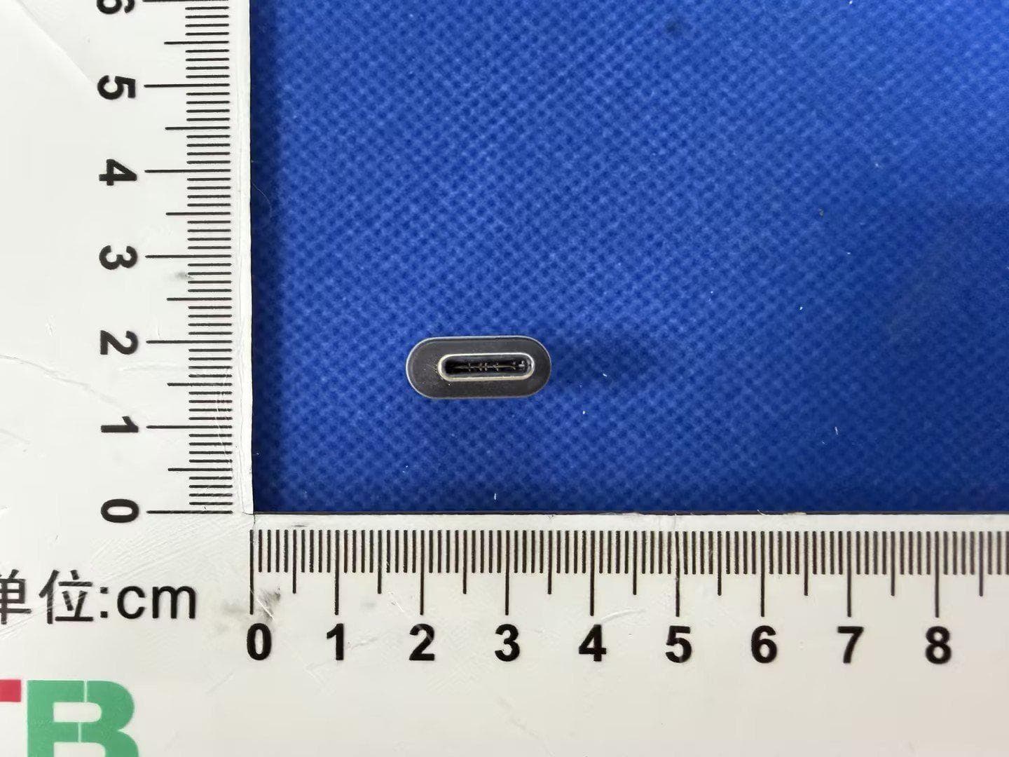 Bluetooth Headset Adapter - FCC ID 2AMLX-BT200 - Dongguan Meekom Electronic Co., Ltd (5)