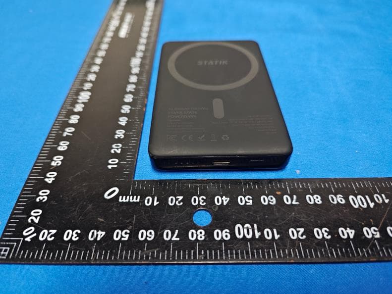STATIK STATE POWERBANK - FCC ID 2AMNT-PUP-0434 - Curv Group LLC (4)