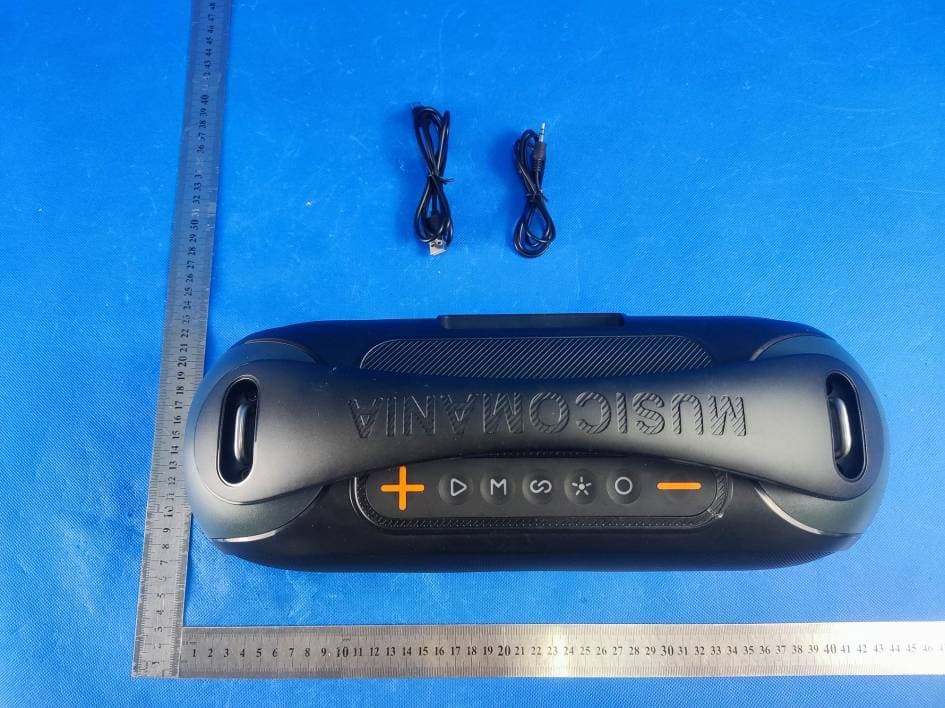 Portable Bluetooth Speaker - FCC ID 2AMPL-IQ-3530RGB - Dongshun Tech Development Limited (4)