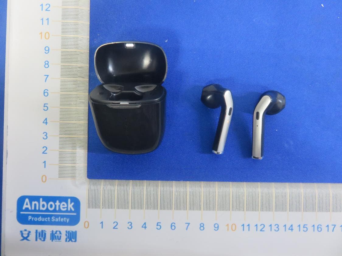 True Wireless Earbuds - FCC ID 2AMPLNE-980 - Dongshun Tech Development Limited (2)
