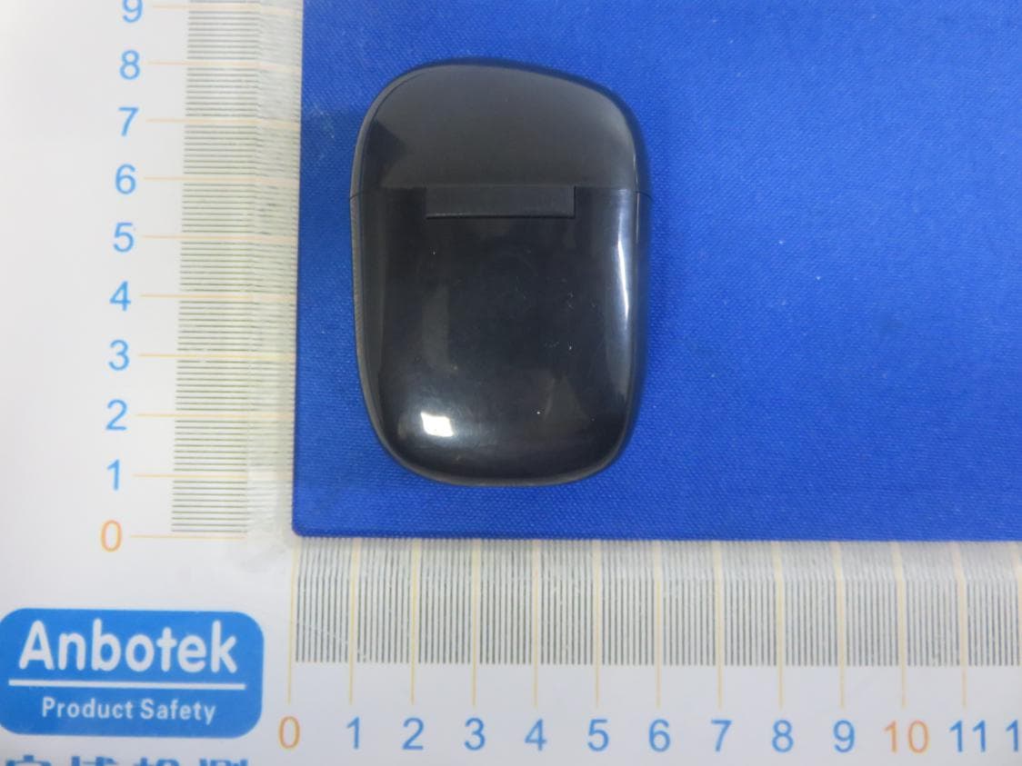 True Wireless Earbuds - FCC ID 2AMPLNE-980 - Dongshun Tech Development Limited (5)